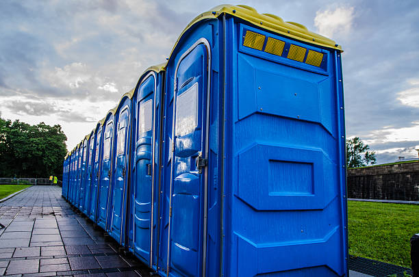 Best Porta potty rental near me  in Charlotte, TN